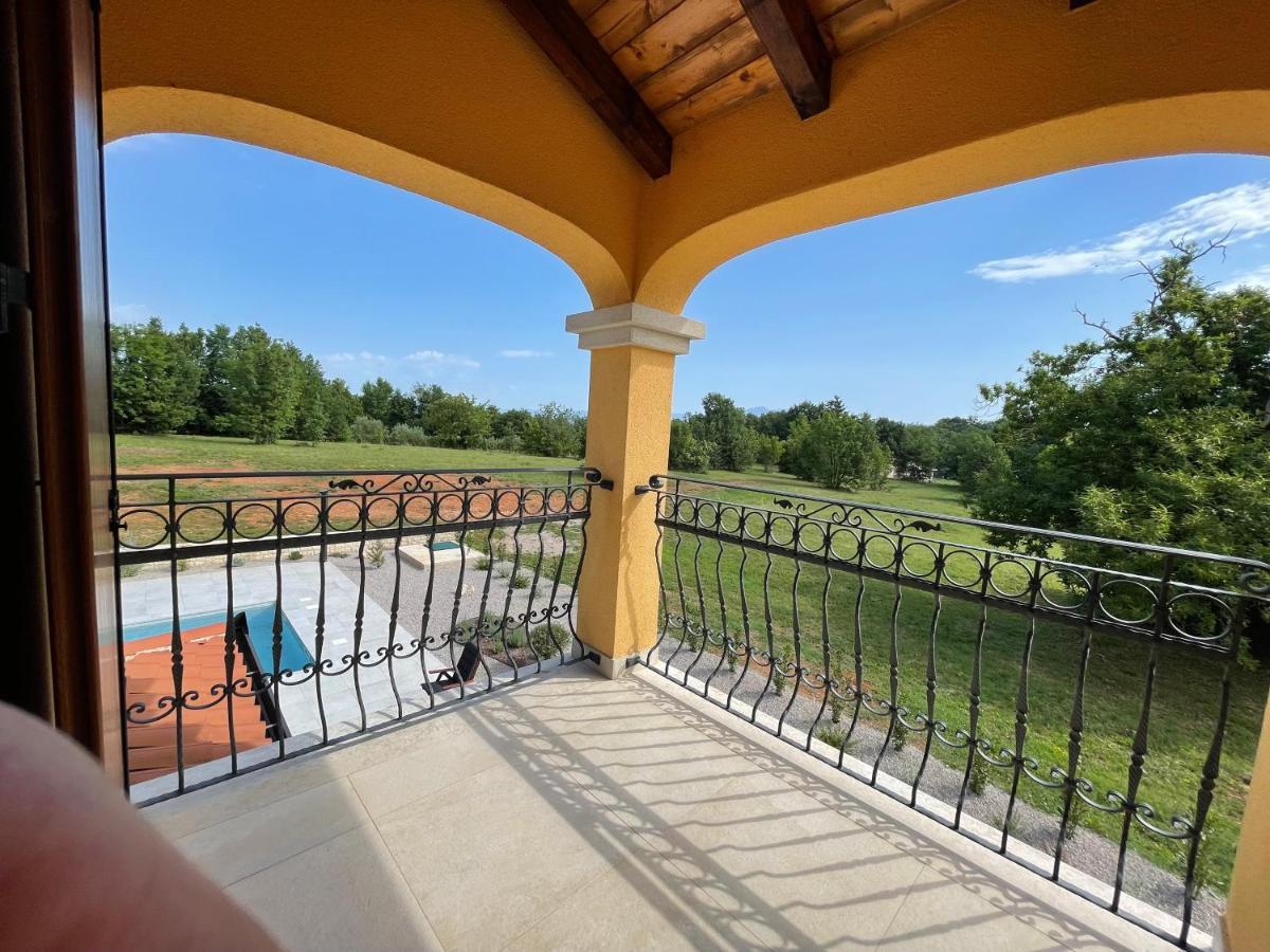 Villa Berto Nedeščina Екстериор снимка