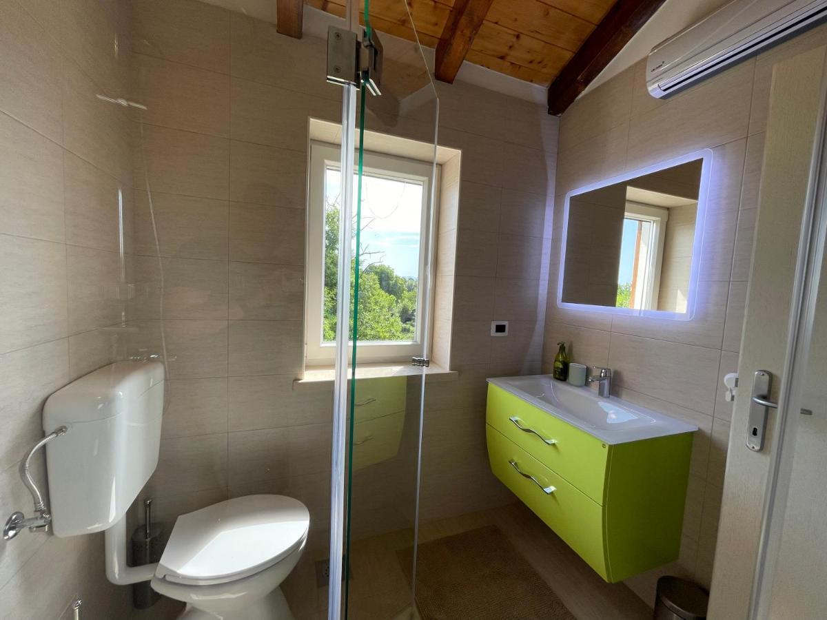 Villa Berto Nedeščina Екстериор снимка