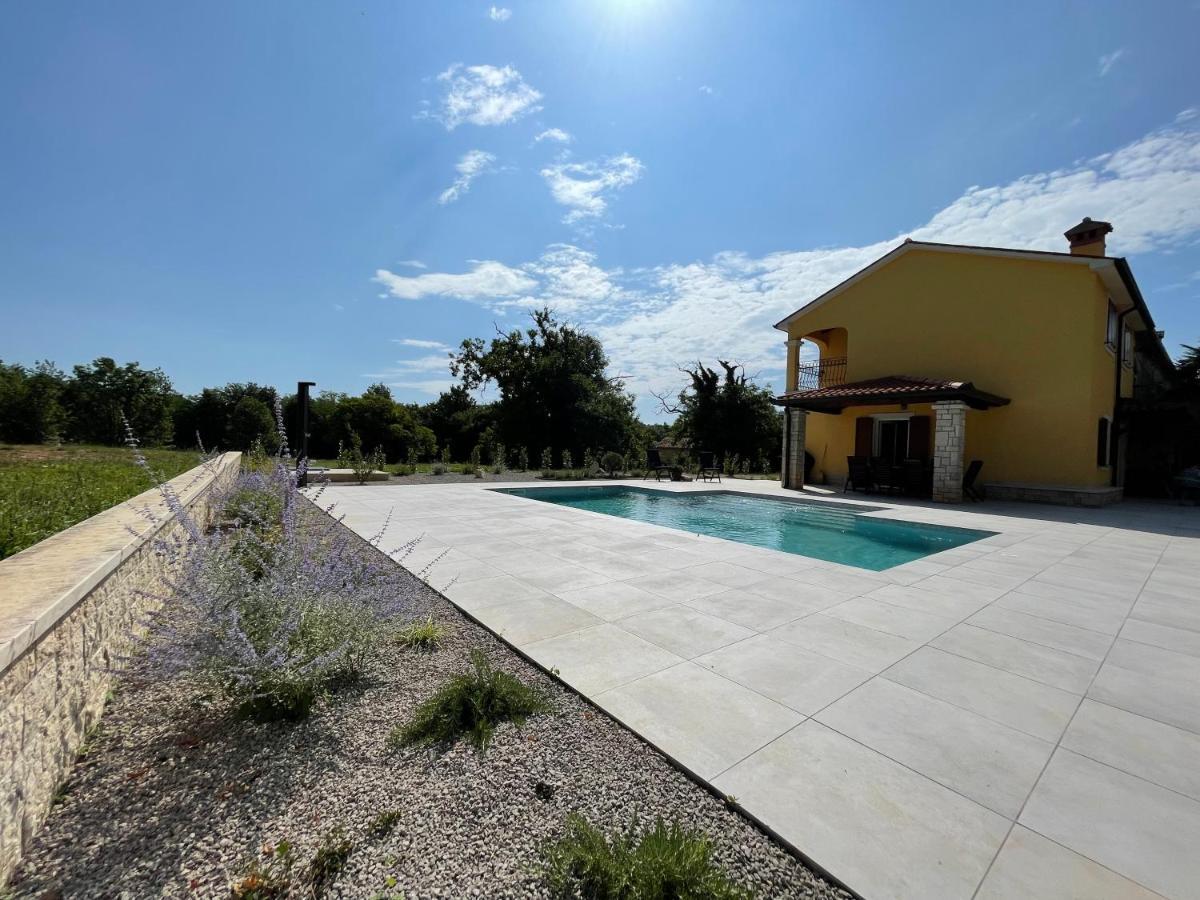 Villa Berto Nedeščina Екстериор снимка