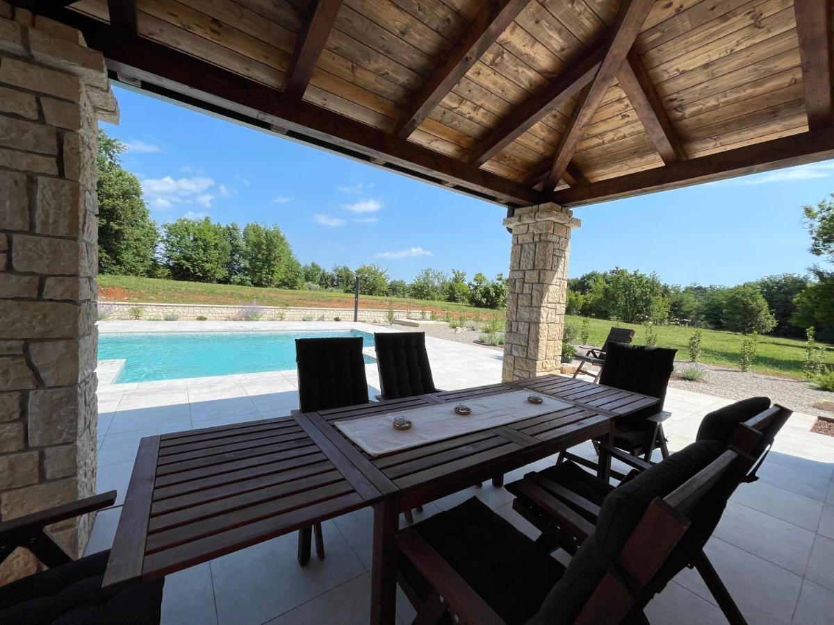 Villa Berto Nedeščina Екстериор снимка